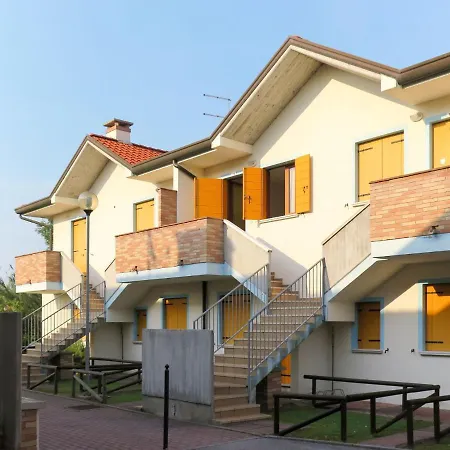 Solmare-15 By Interhome Rosapineta